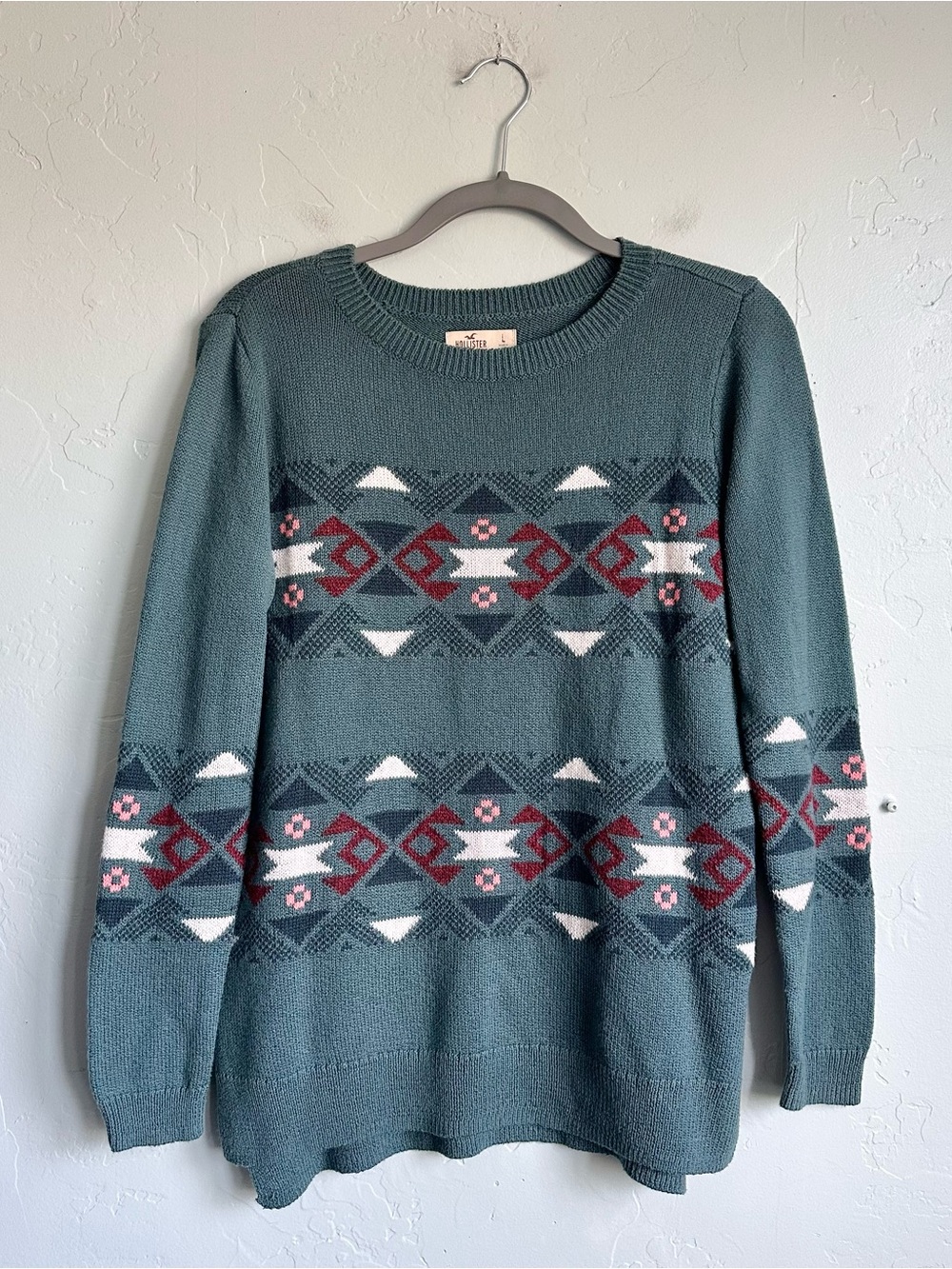 Hollister Teal Crewneck Sweater with Geometric Accent